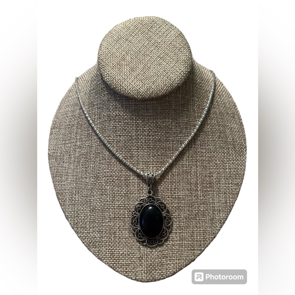 Antique Oval Semiprecious Stone Necklace- Black
